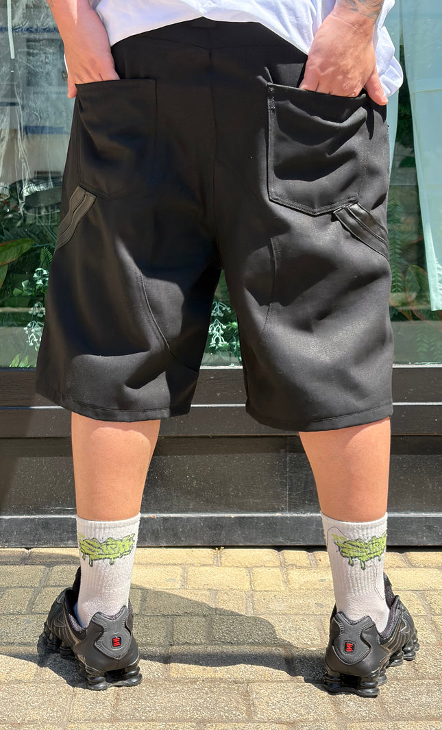 SHORT STRIPES BLACK