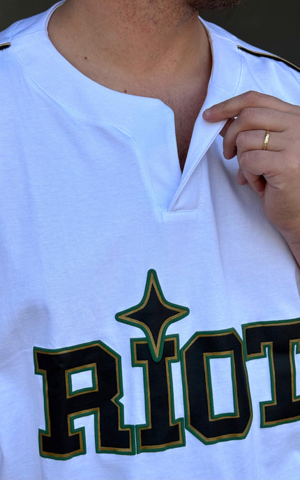 T-SHIRT RIOT